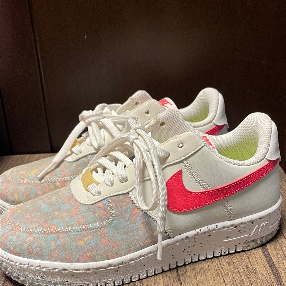 Nike Air Force-low court women’s size7